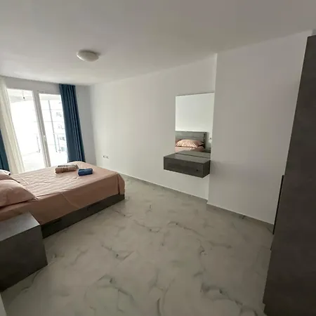 9apartaments Shengjin * Skataj